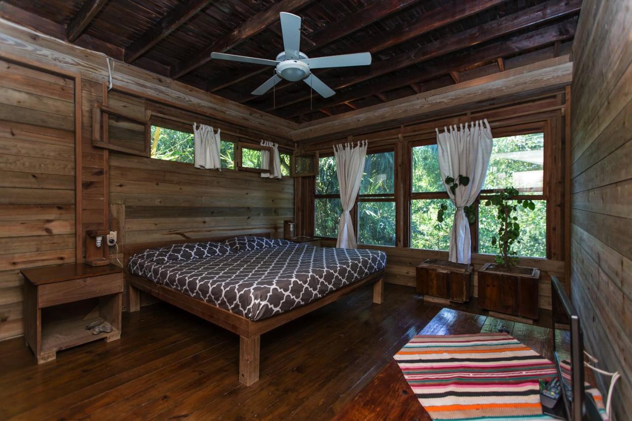 Roatan Bed & Breakfast Apartments West End Dış mekan fotoğraf