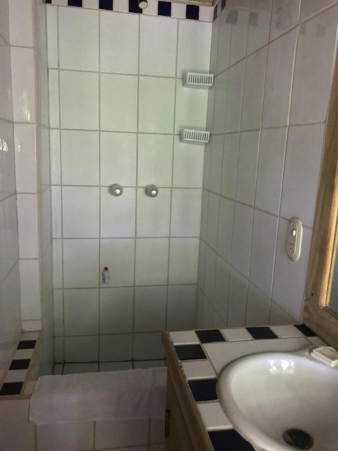 Roatan Bed & Breakfast Apartments West End Dış mekan fotoğraf
