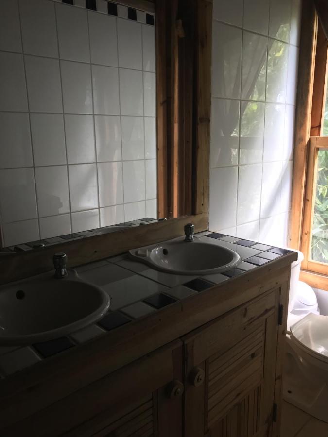 Roatan Bed & Breakfast Apartments West End Dış mekan fotoğraf