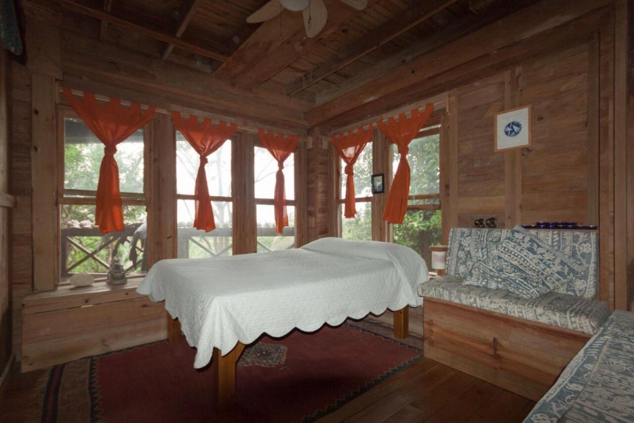 Roatan Bed & Breakfast Apartments West End Dış mekan fotoğraf