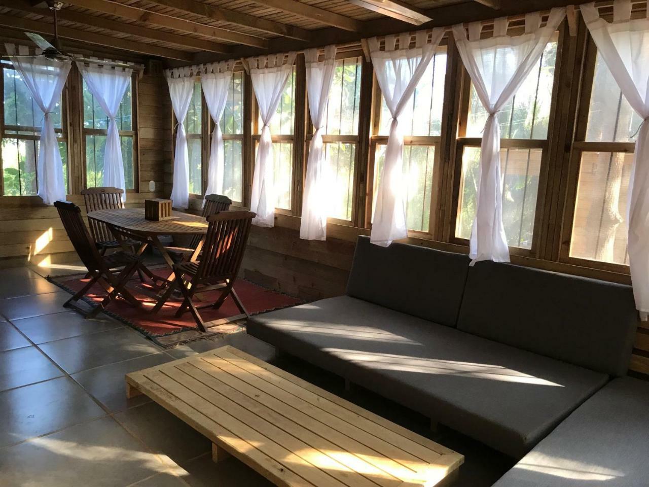 Roatan Bed & Breakfast Apartments West End Dış mekan fotoğraf